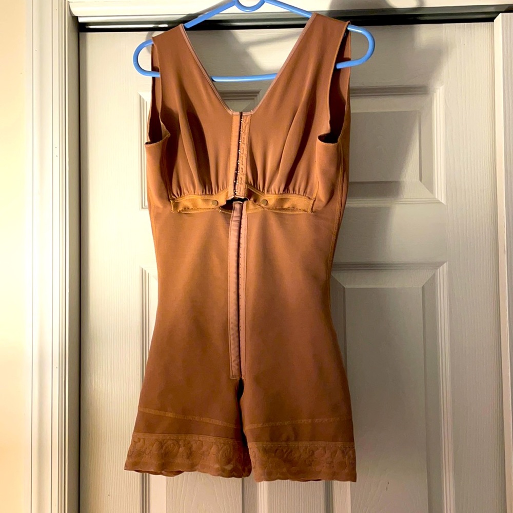 Post Surgical Compression Garment - image 1